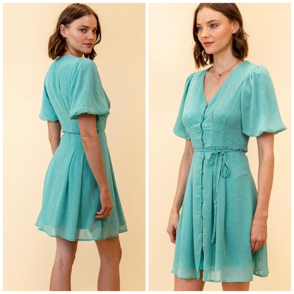 🆕Button down dress in mint - Picture 2 of 3